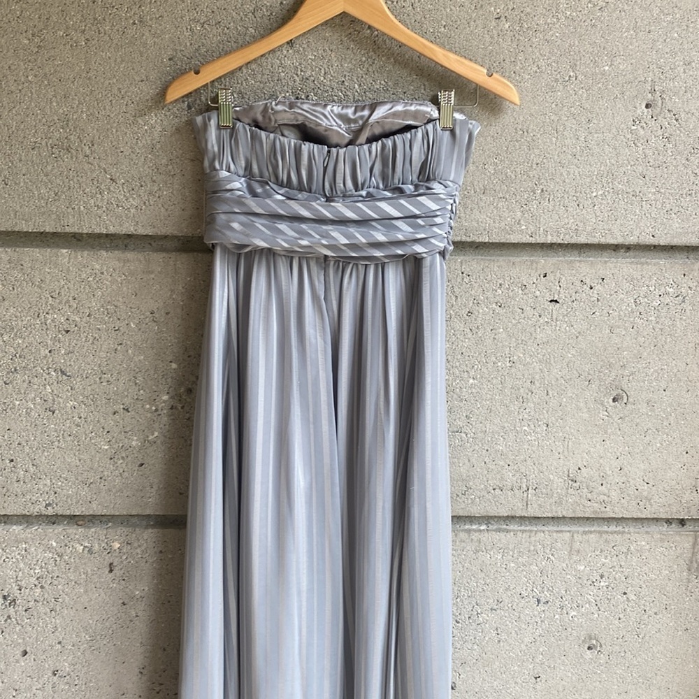 Gown Silver Striped - Picture 6 of 9